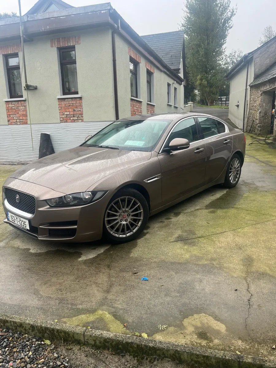 Jaguar XE 2015 - Image 3