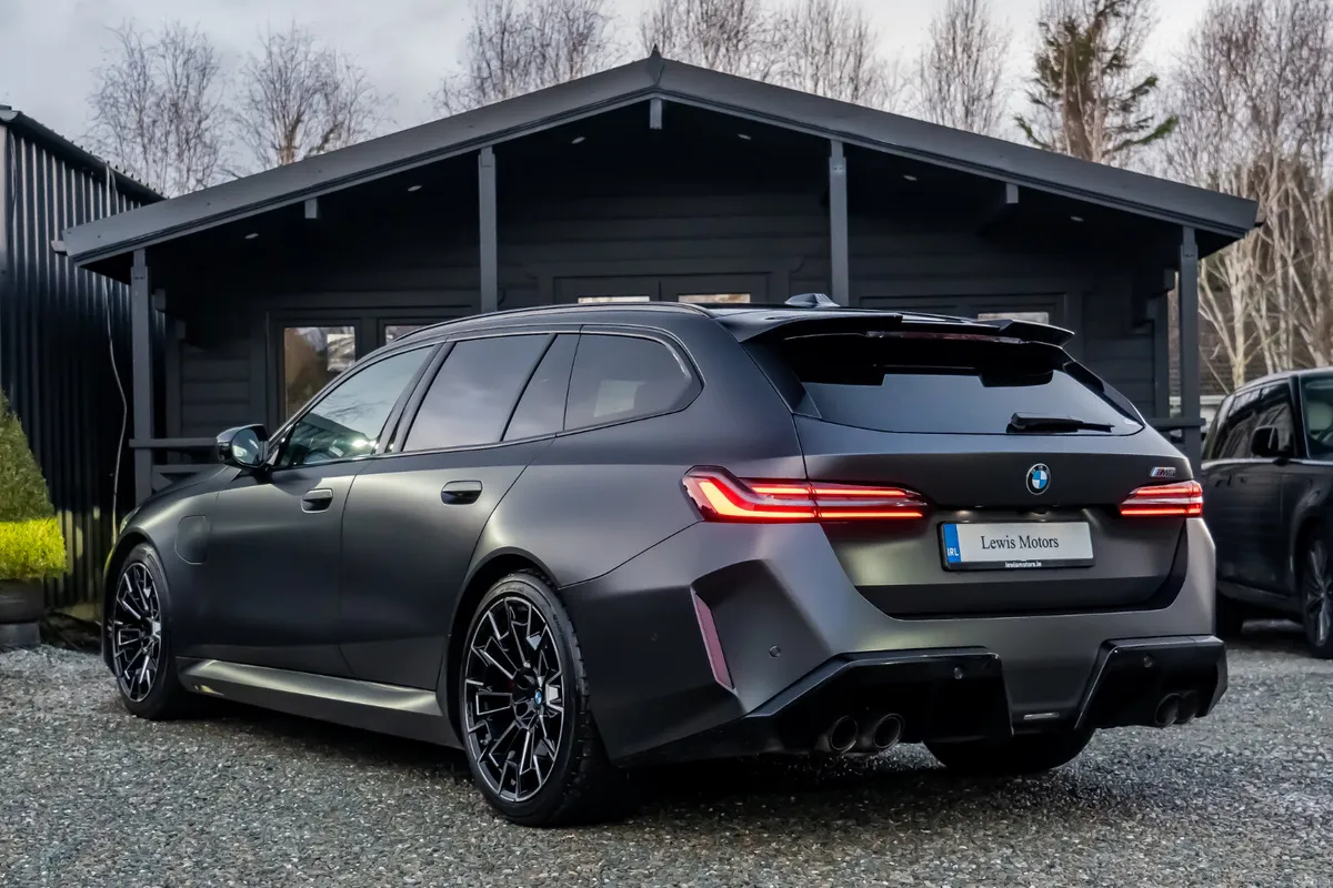 2025 BMW M5 Touring, IRISH CAR, 727BHP HIGH SPEC - Image 4
