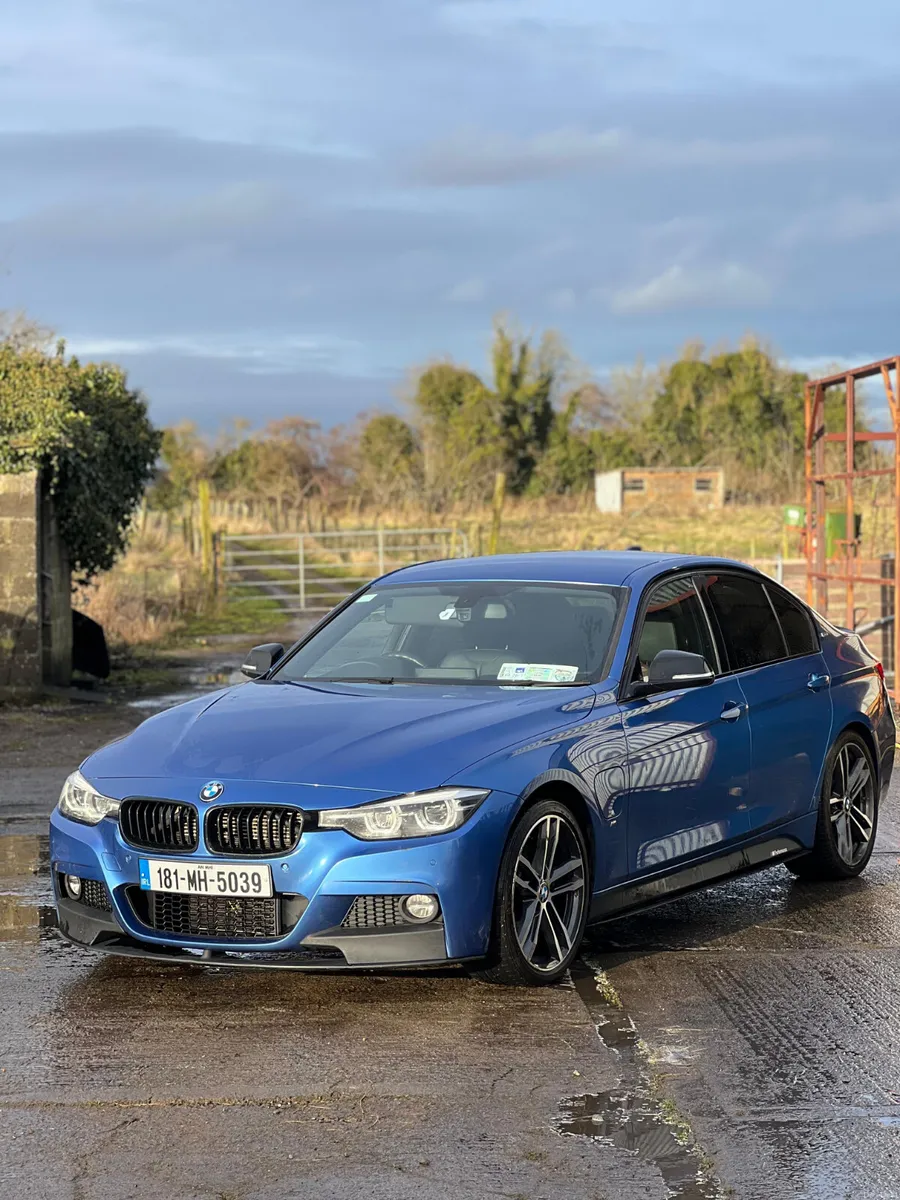 BMW 3-Series 2018 330e Hybrid - Image 1