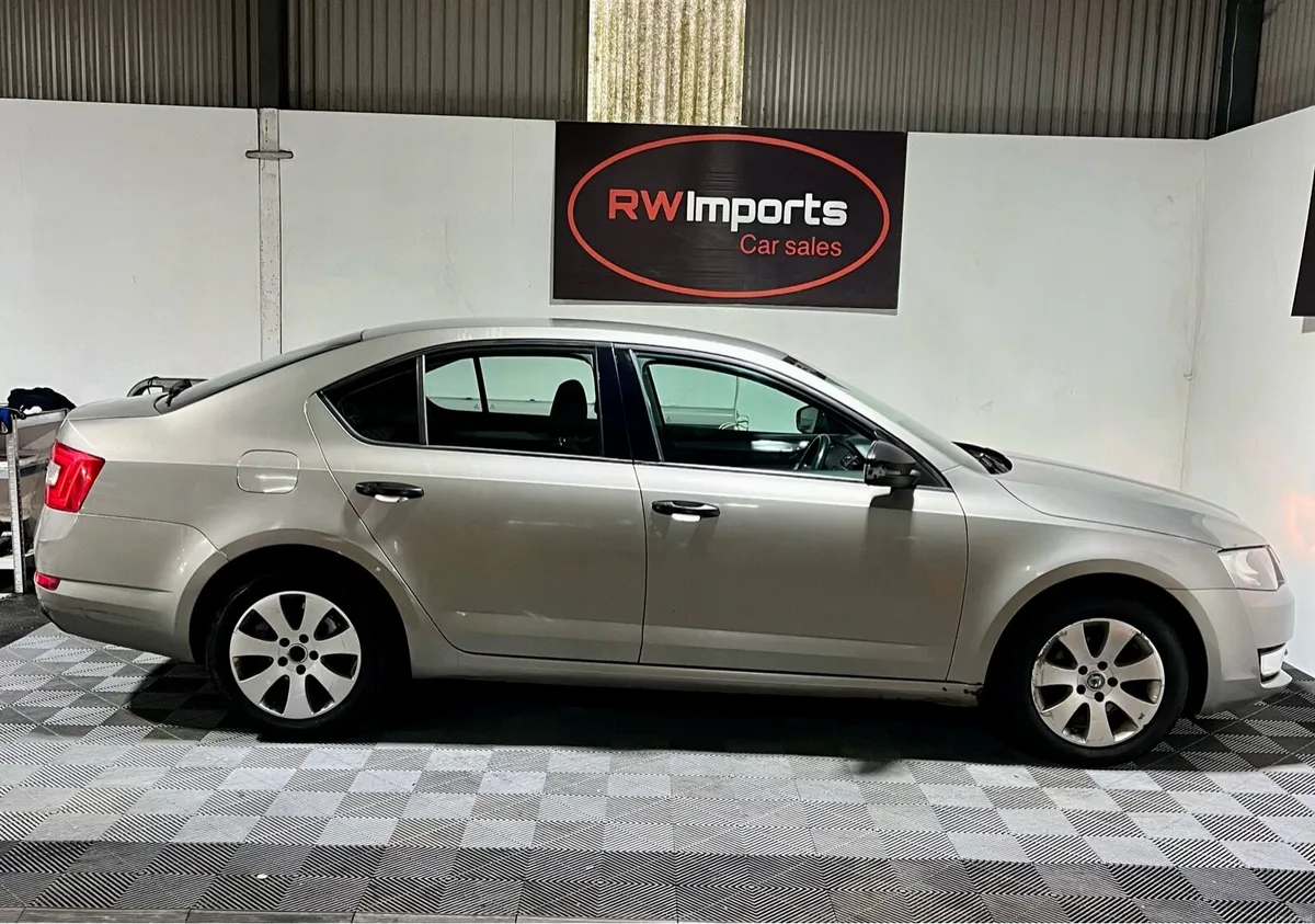 Skoda Octavia 1.6 Diesel - Image 3