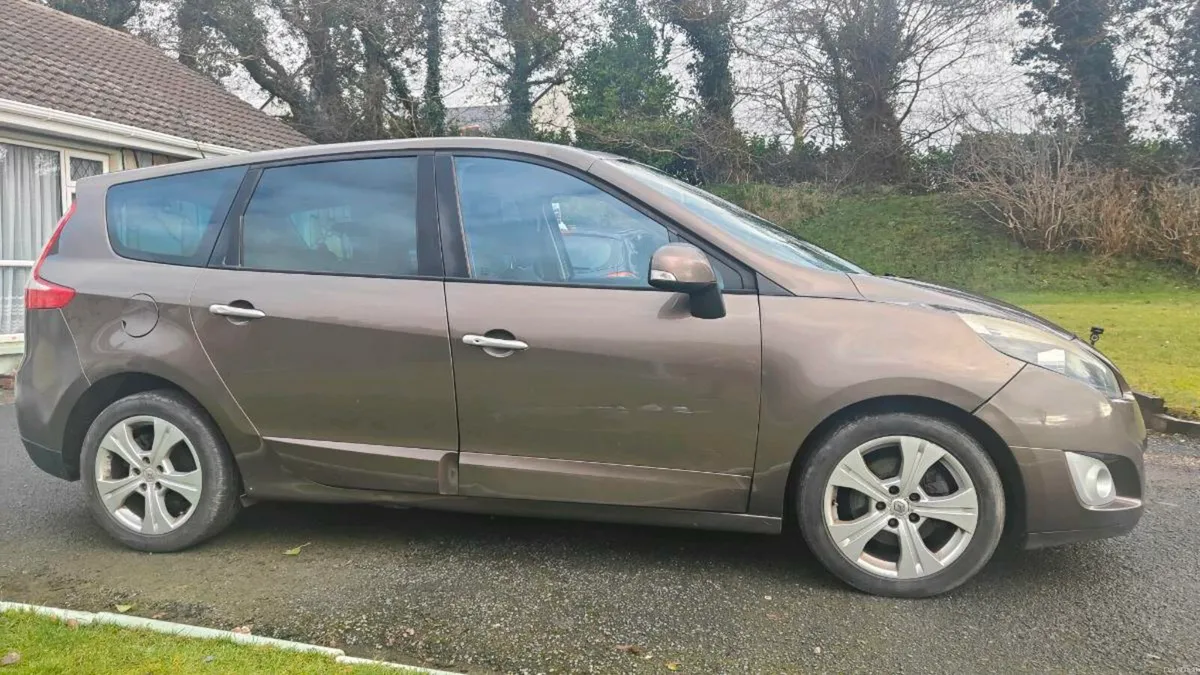 2011 Renault Grand Scenic 7 Seater - Image 4
