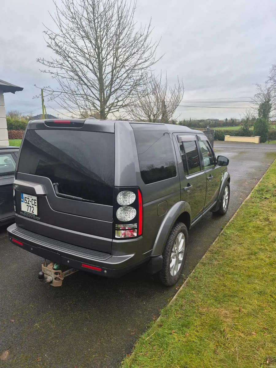 Land Rover Discovery 2015 - Image 2