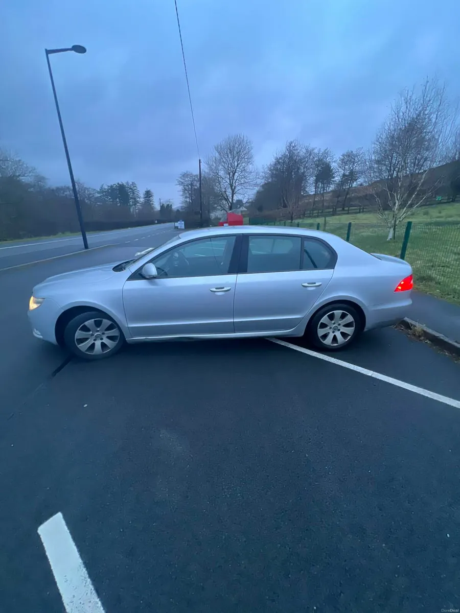 Skoda superb - Image 1