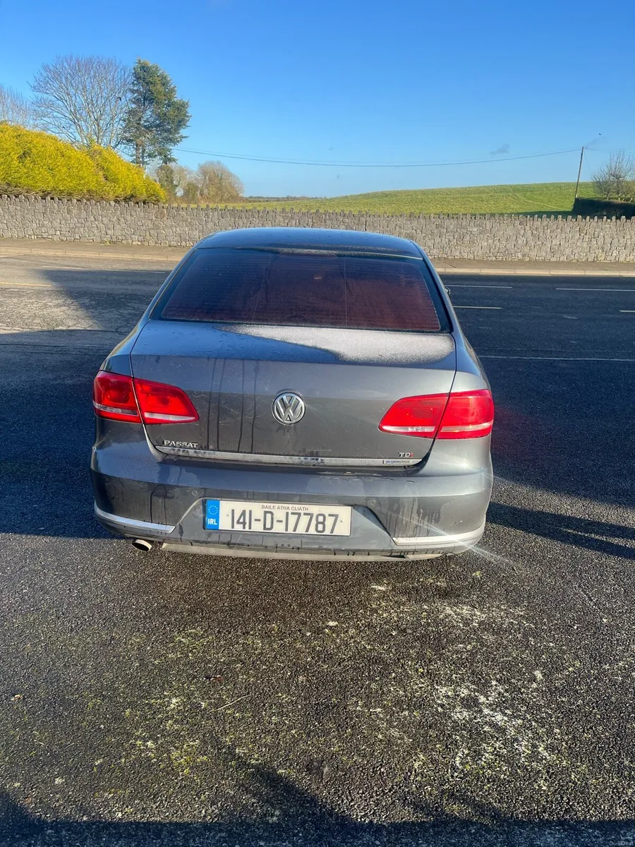Volkswagen Passat - Image 4