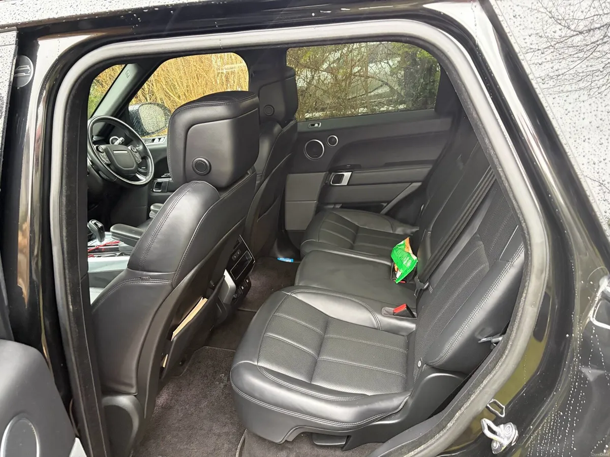 Range Rover Sport 2021 HSE Dynamic, Black Edition - Image 3