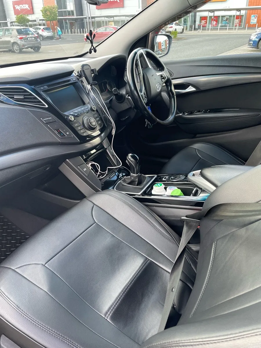 Hyundai i40 automatic - Image 3