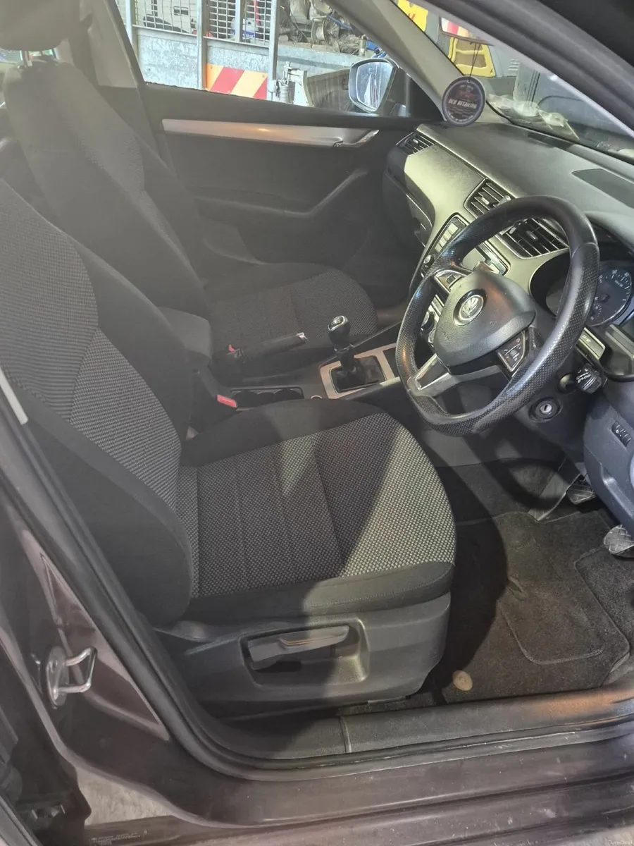 Skoda Octavia 2015 - Image 1