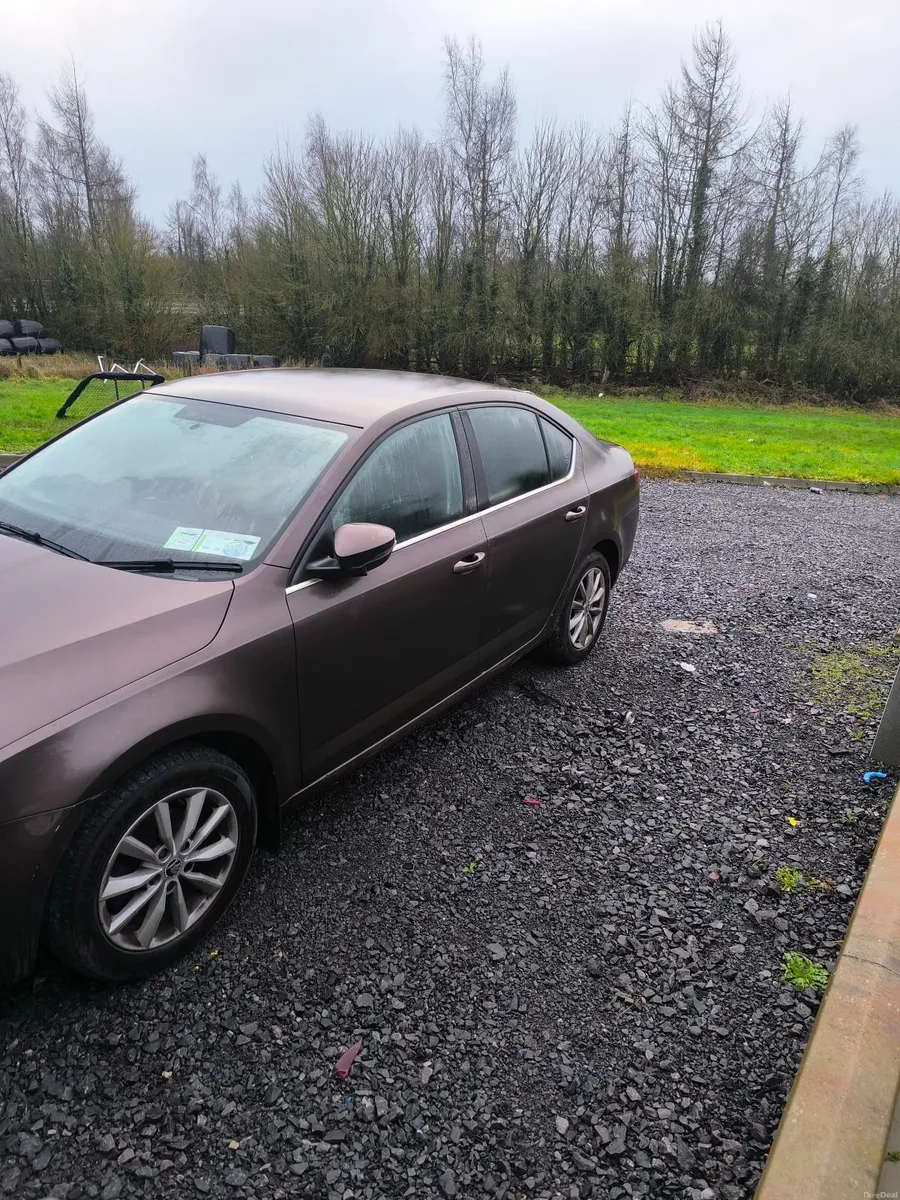 Skoda Octavia 2015 - Image 1