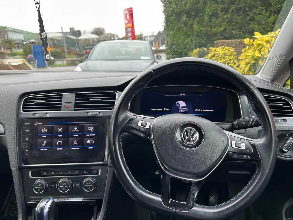 Volkswagen Golf 2018 - Image 2
