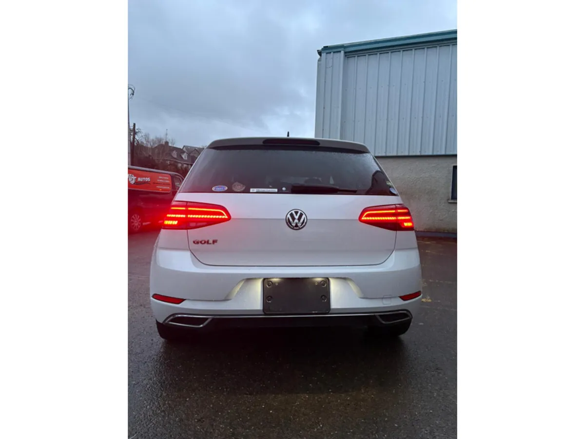 Volkswagen Golf 2019 GOLF - Image 2