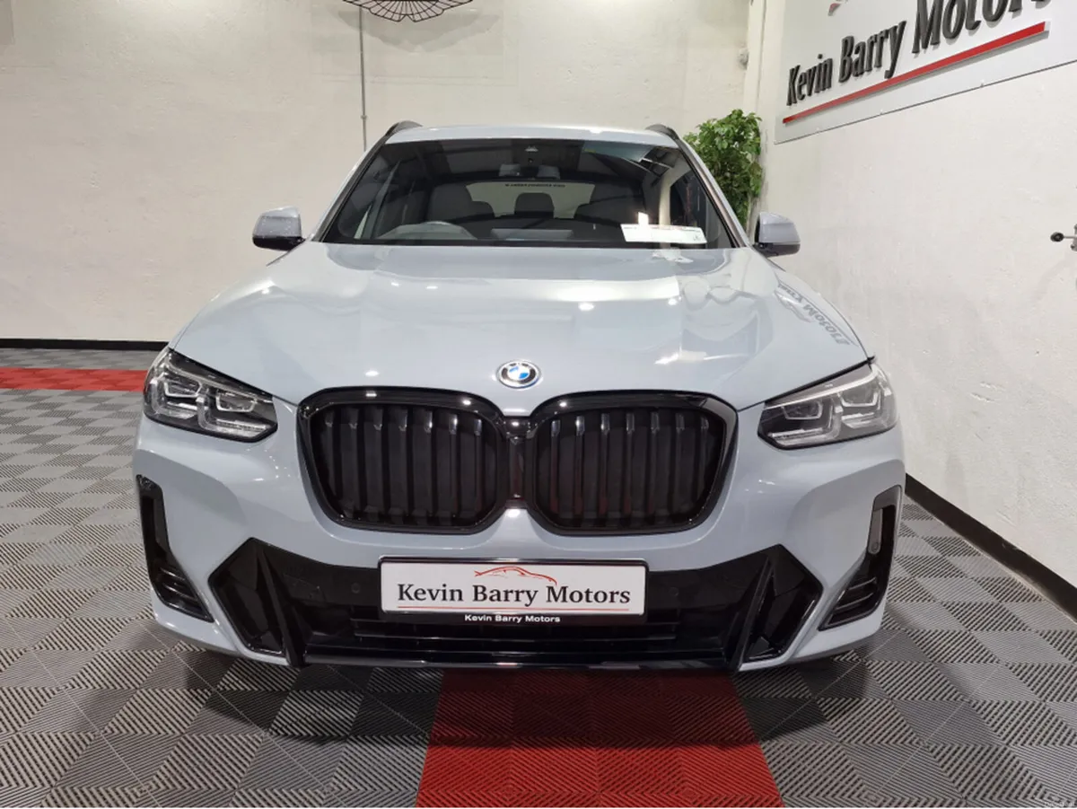 BMW X3 30E M SPORT X-DRIVE AUTOMATIC **ONE OWNER / - Image 3
