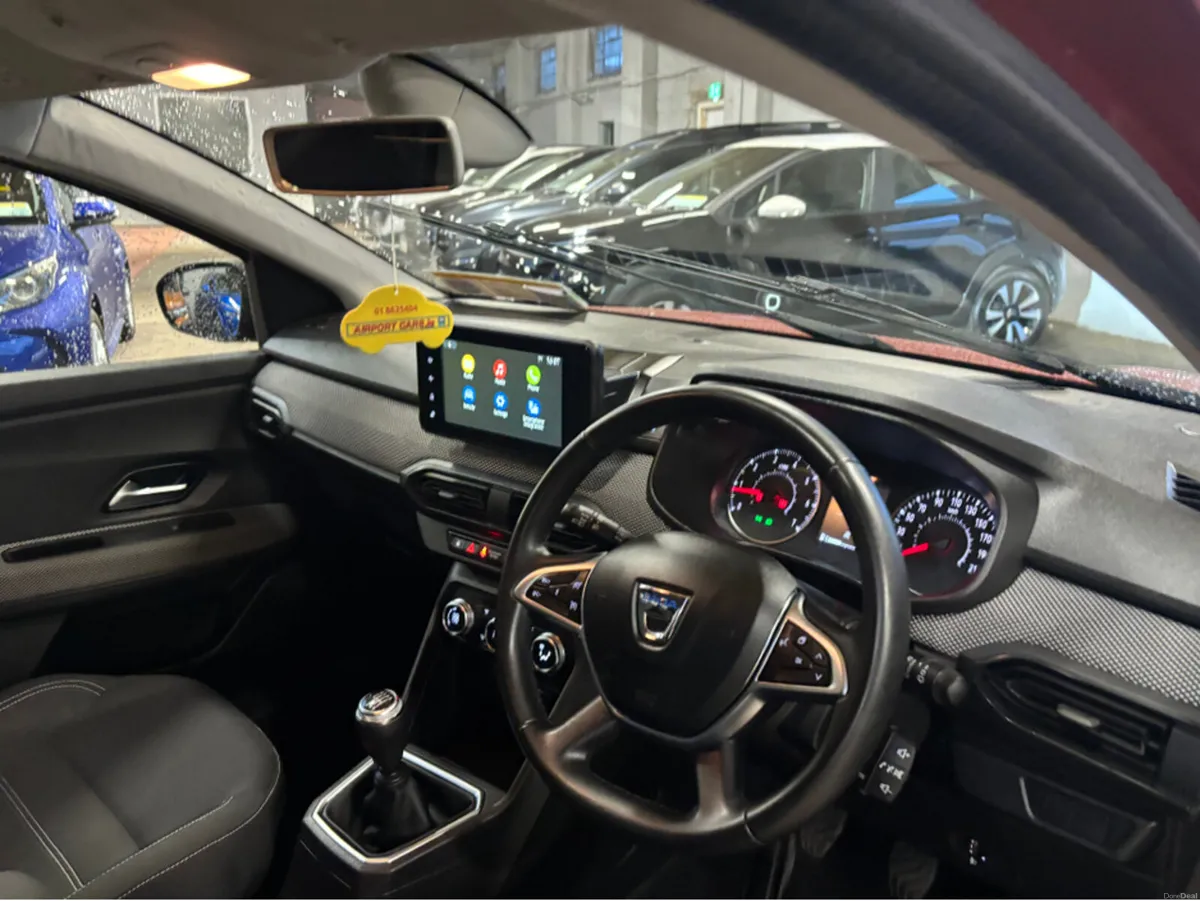 Dacia Jogger COMFORT TCE 110 5DR 7 Seater - Image 1