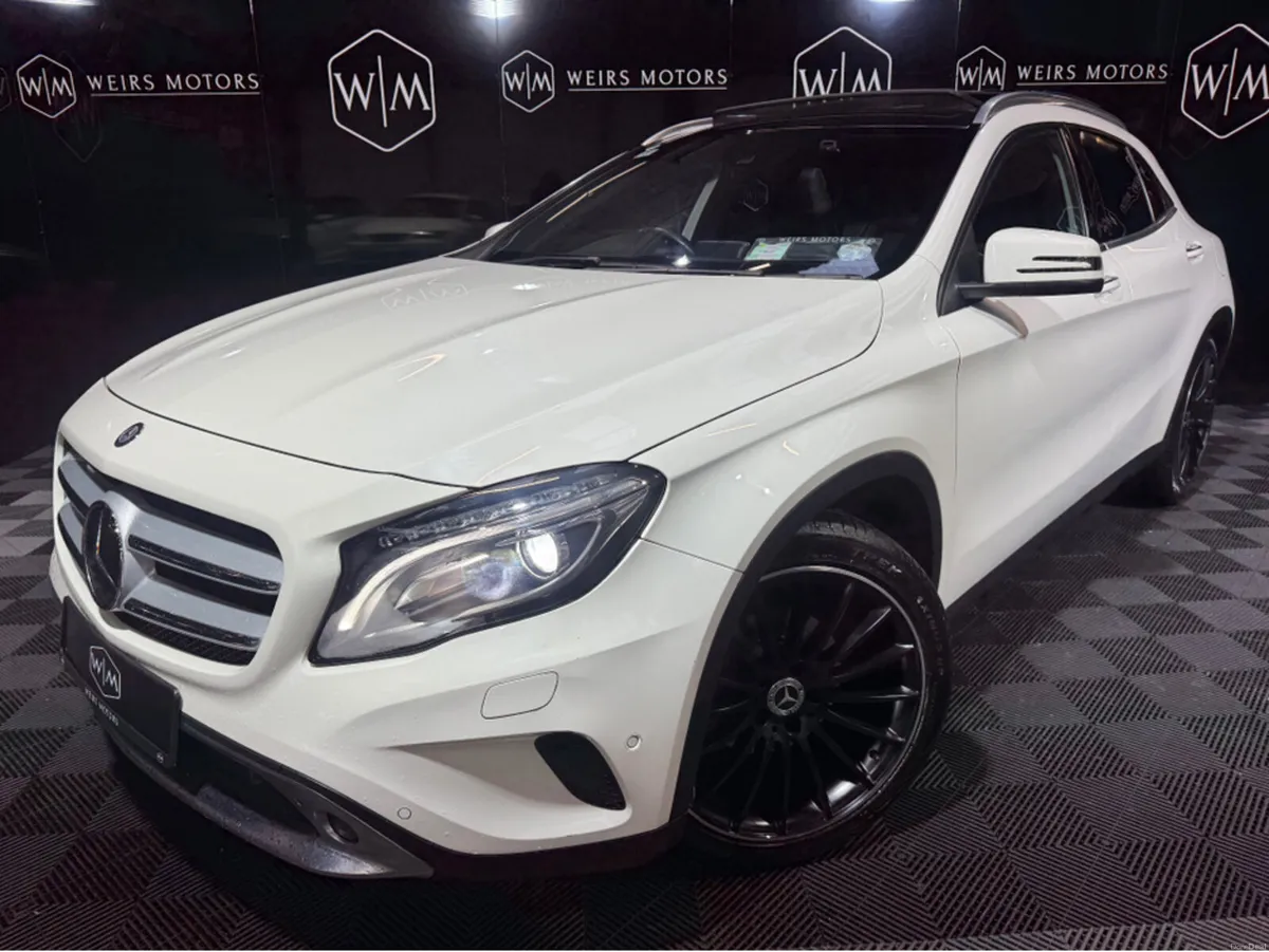 Mercedes-Benz GLA AMG PANORAMIC SUNROOF GLA 180 - Image 1
