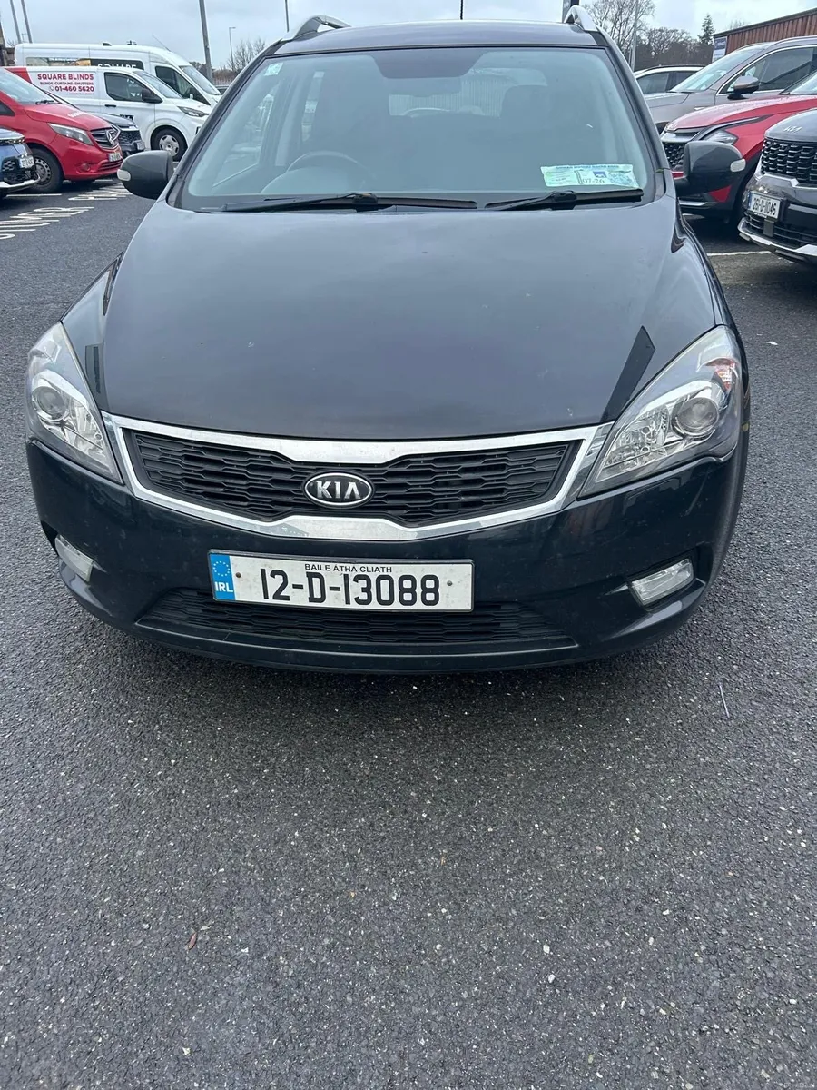 2012 Kia Ceed estate nct 02/27 ( car in prep)