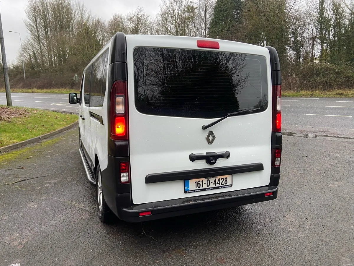 2016 Renault Traffic 1.6 Diesel 9 Seater minibus - Image 4