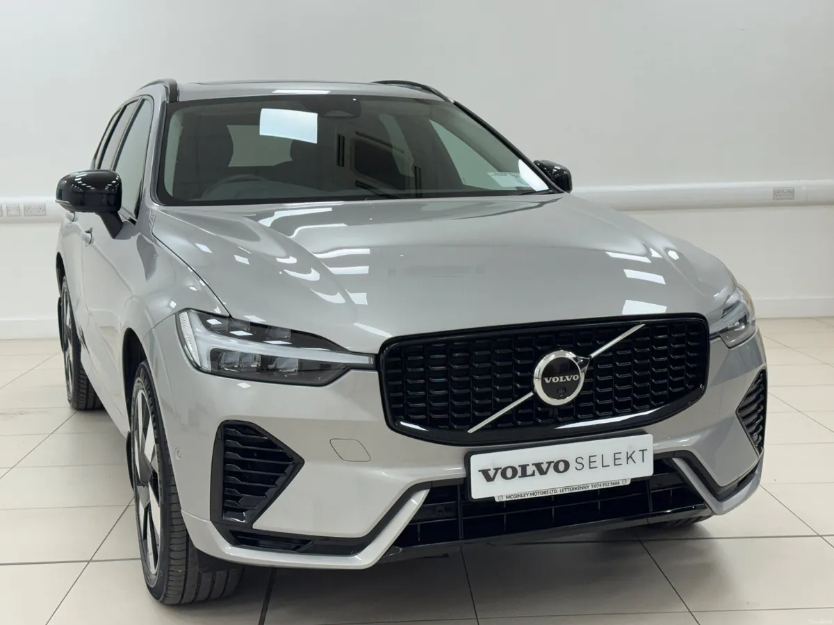 Volvo XC60 2025 T6 - Image 1