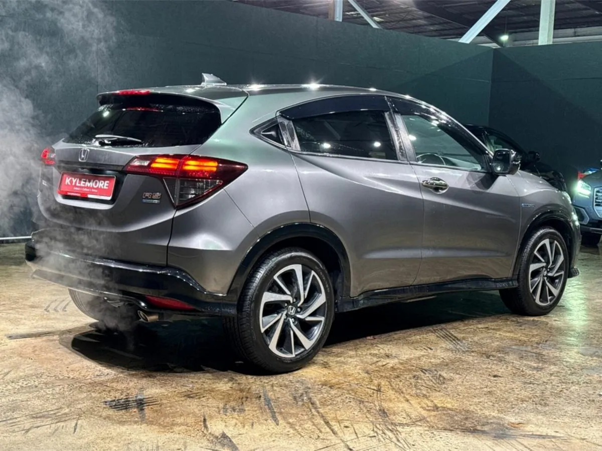 Honda Vezel 1.5L AUTOMATIC HYBRID - CRUISE CONTROL - Image 4