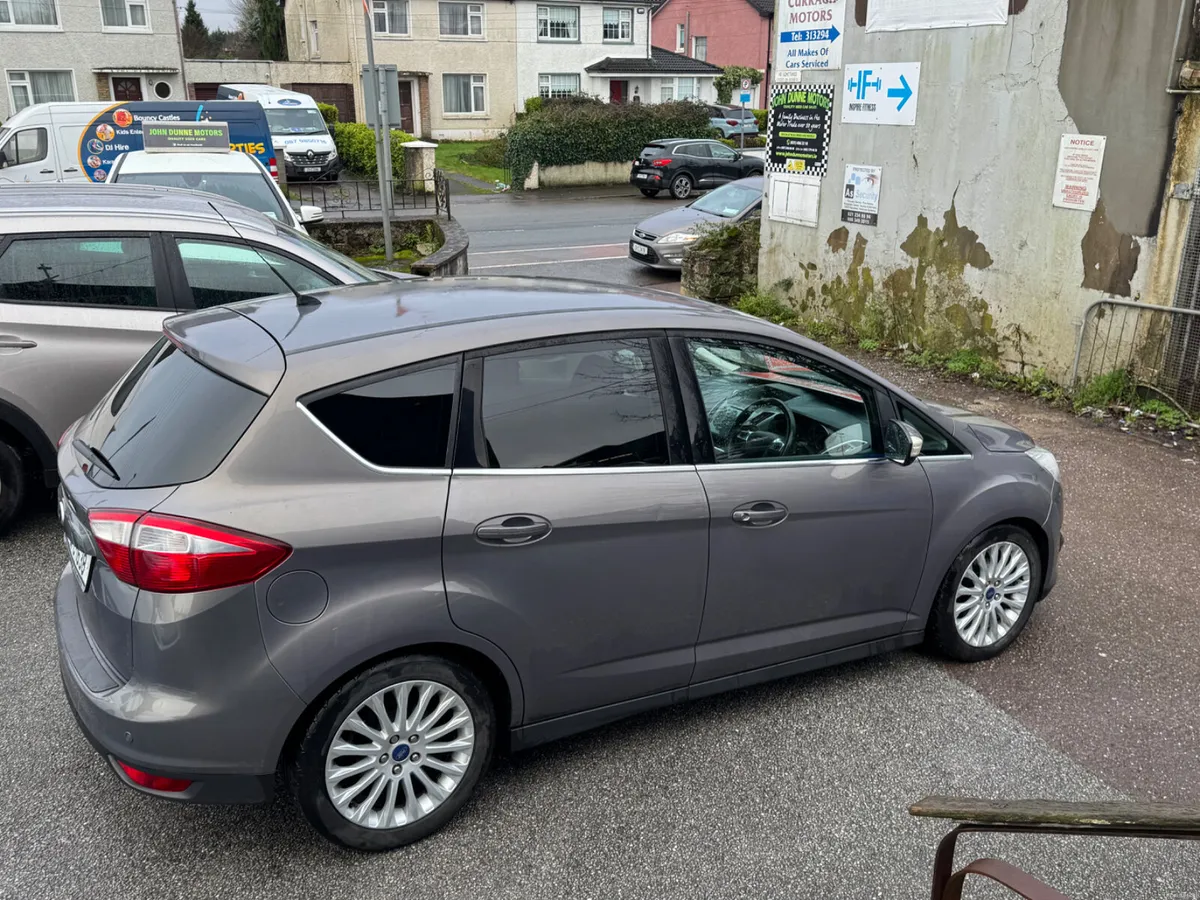 Ford C-Max Titanium Ideal family car - Image 5