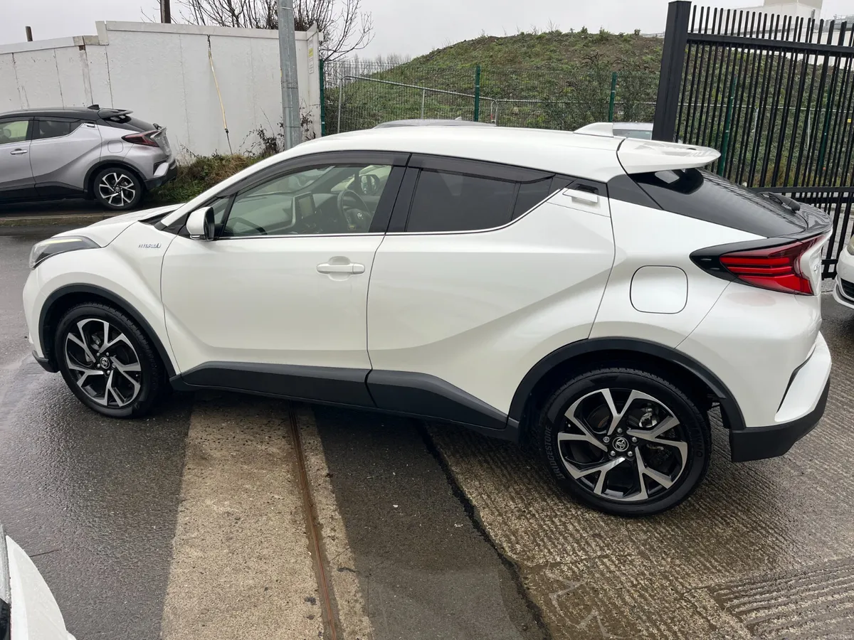 Toyota C-HR 2020, 1.8 HYBRD AUTO HIGH SPEC - Image 4