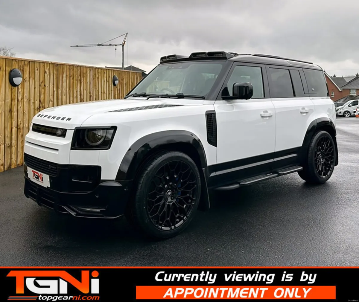 Sep 2022 Land Rover Defender D300 X-Dynamic HSE - Image 4