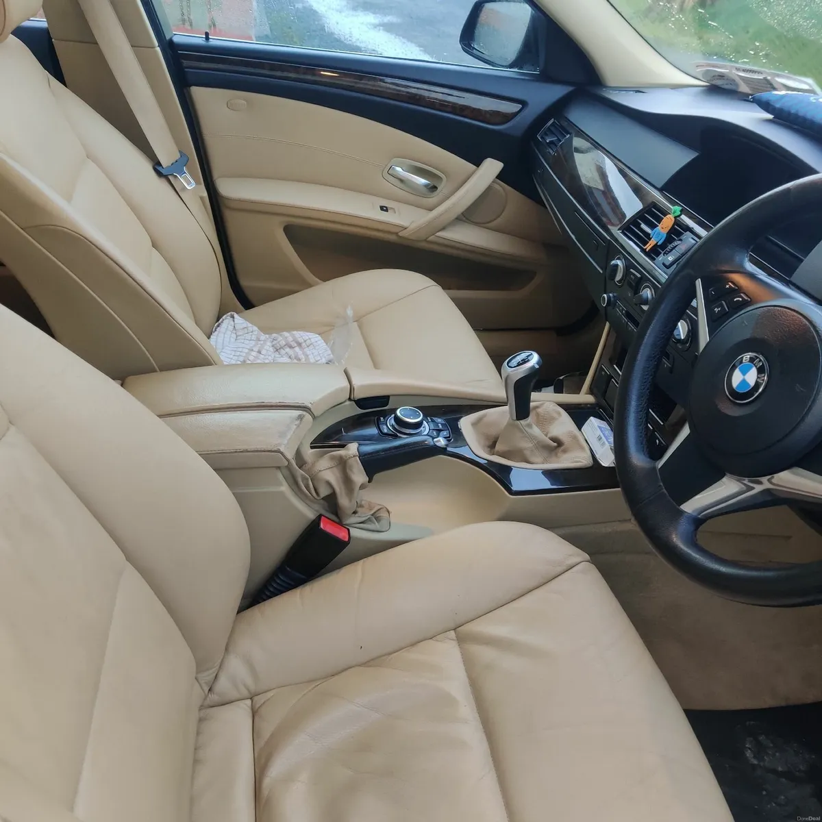 BMW 5-Series 2010 - Image 3