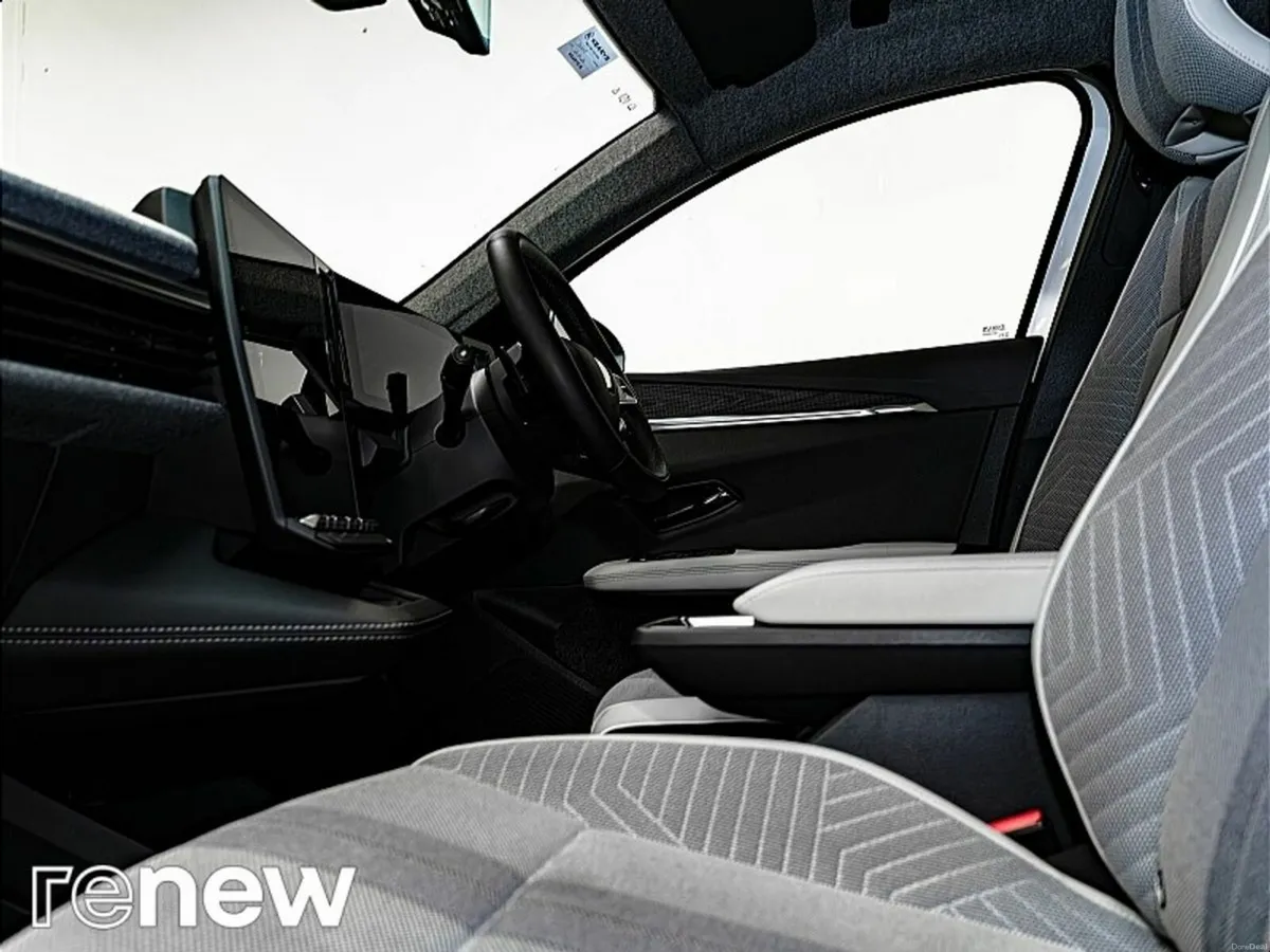 Renault Scenic E-Tech Iconic EV87 220hp - Image 5