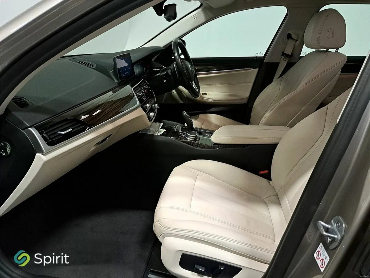 BMW 5-Series 520i SE Auto - Image 4
