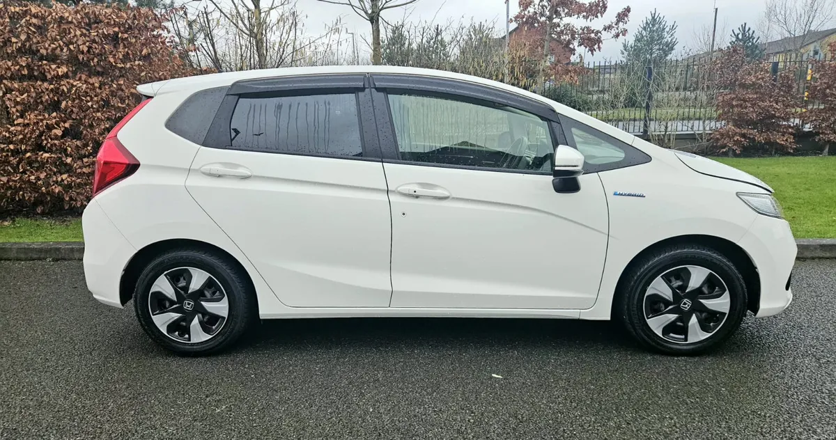 Honda Fit 2017 - Image 3