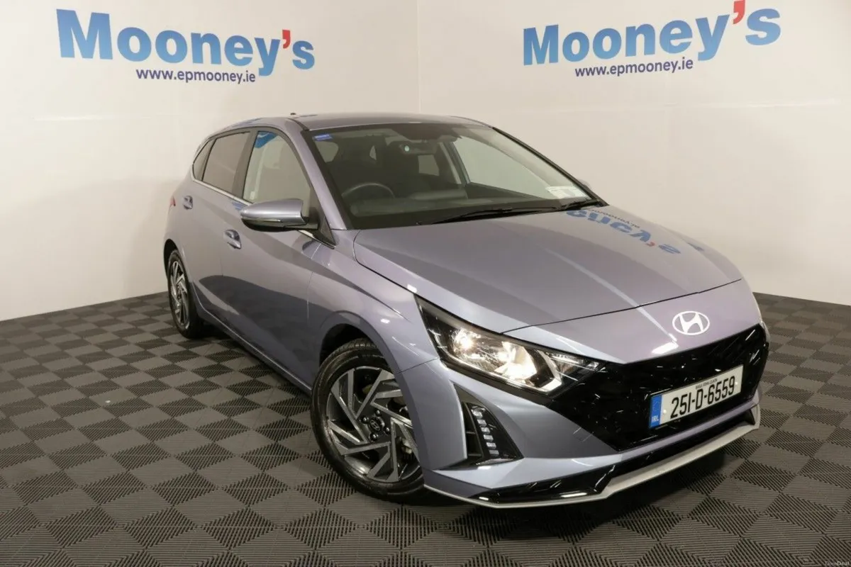 Hyundai i20 AUTOMATIC DELUXE PLUS 1.0L PETROL HATC - Image 1