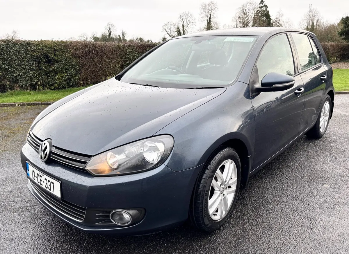 Volkswagen Golf 1.6Tdi Highline 2012 - Image 1