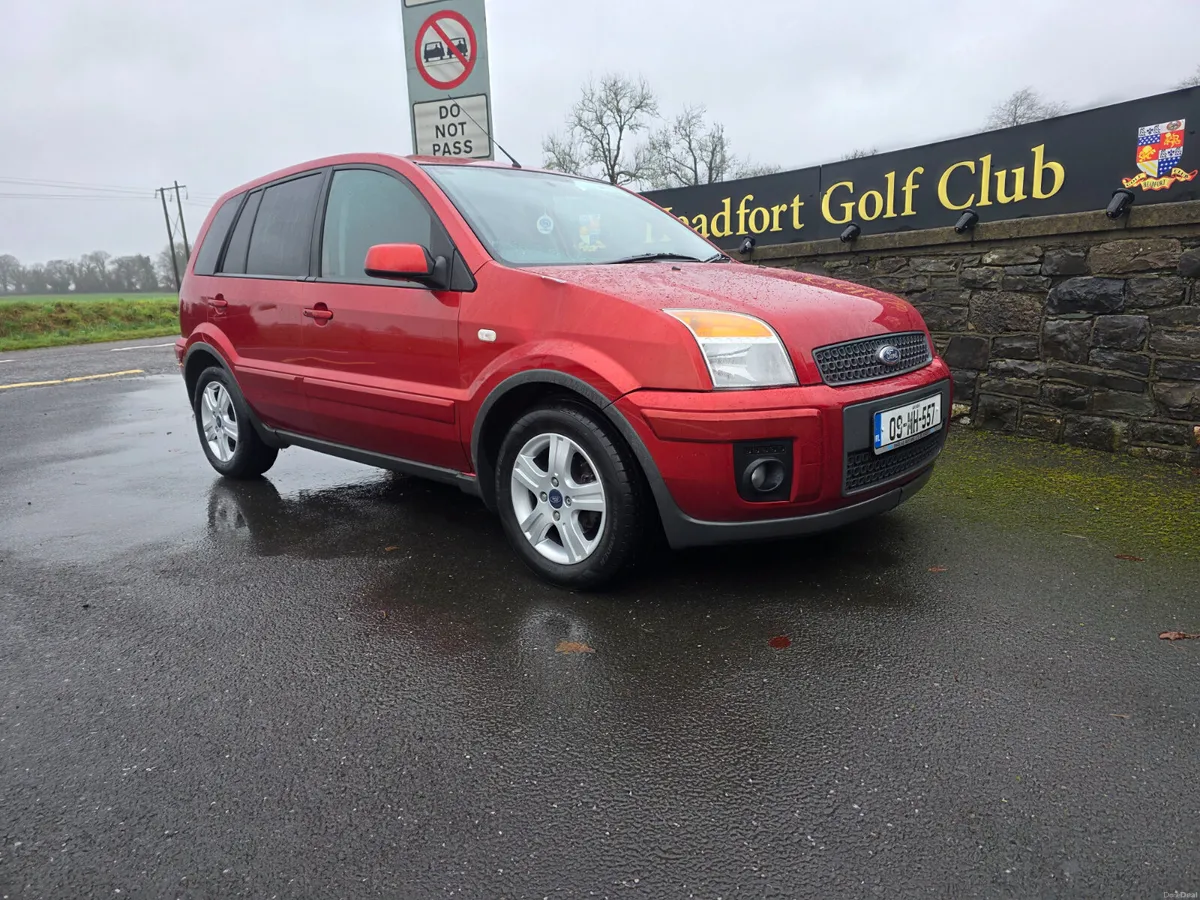 Ford Fusion automatic ( NEW NCT today ) taxed ! - Image 1