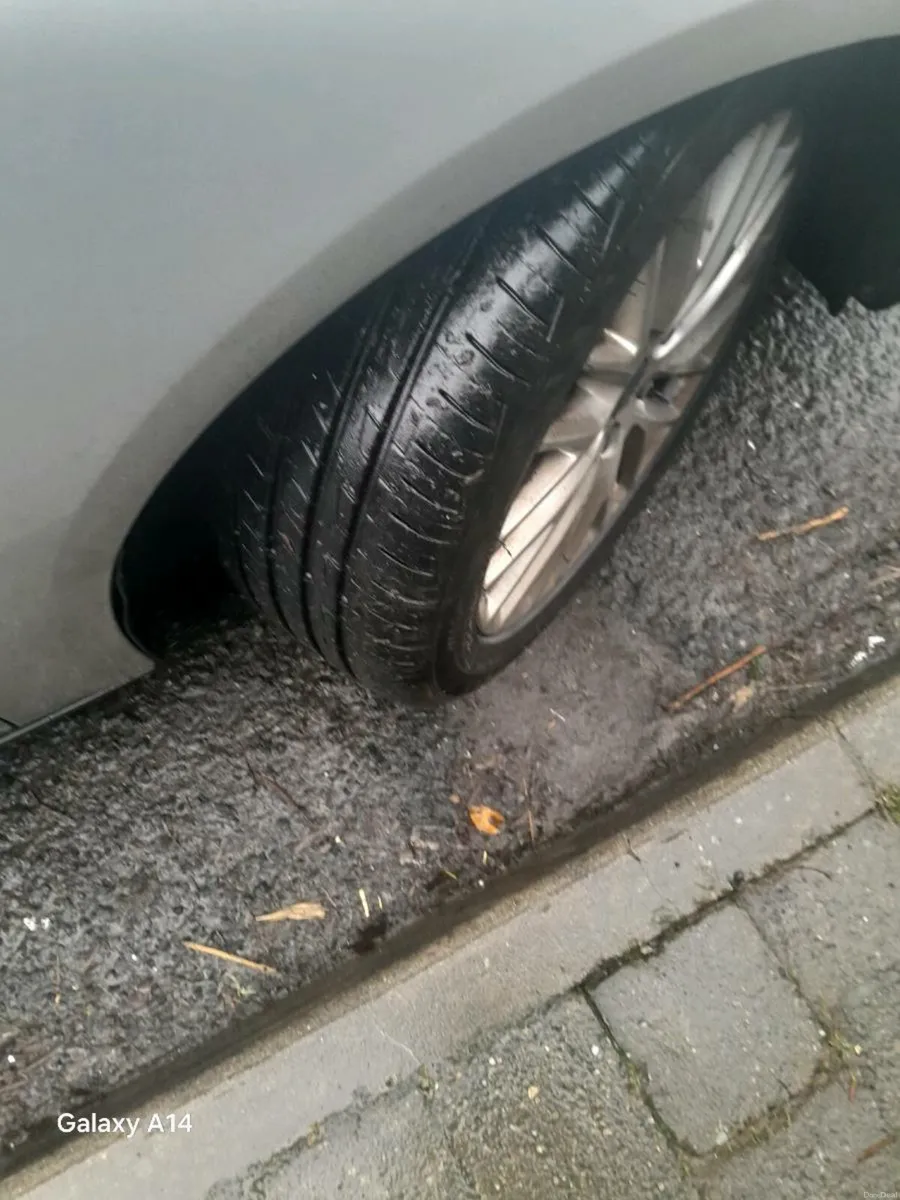 1 litre petrol ford focus nctd and taxed - Image 4