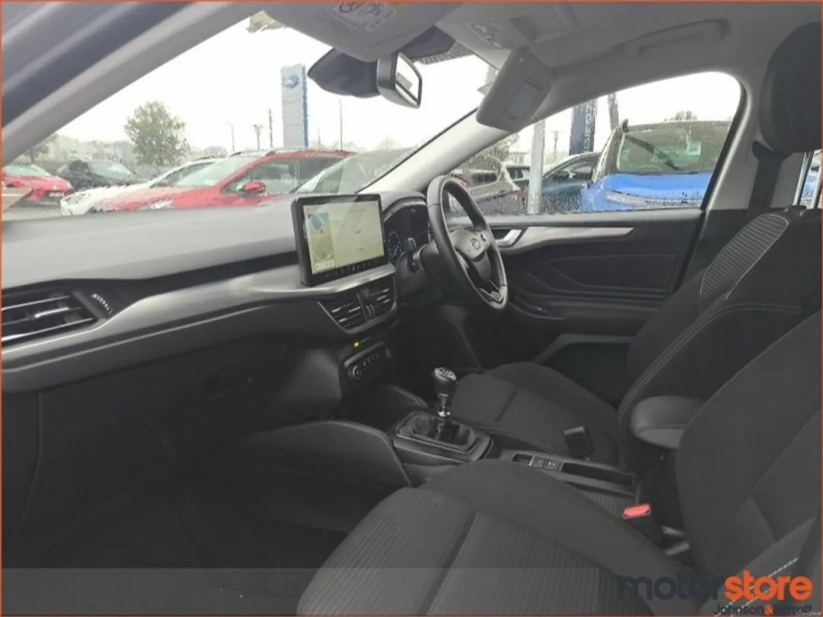 Ford Focus  Titanium 1.0 As New - Image 3