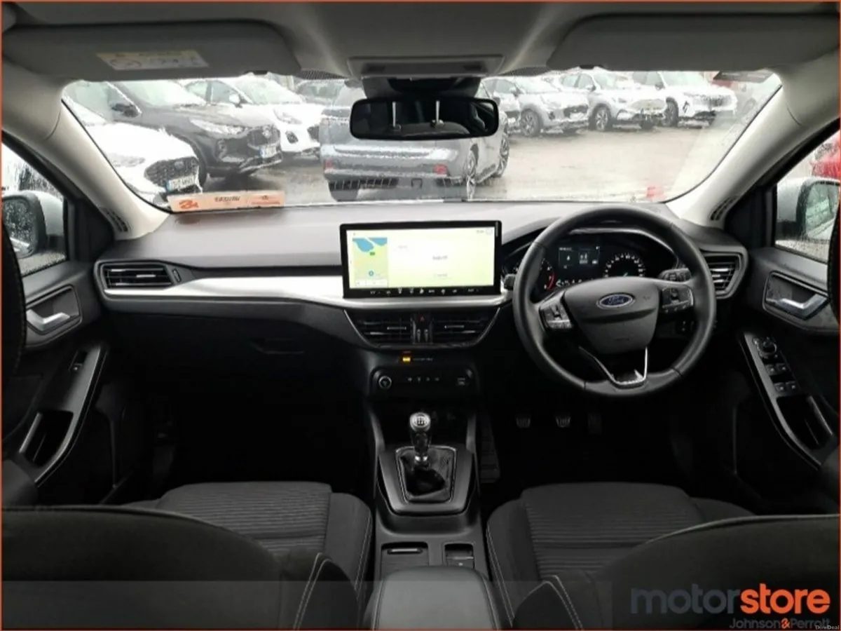 Ford Focus  Titanium 1.0 As New - Image 4