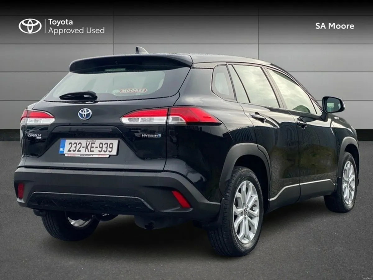 Toyota Corolla Cross HYBRID LUNA - Image 2