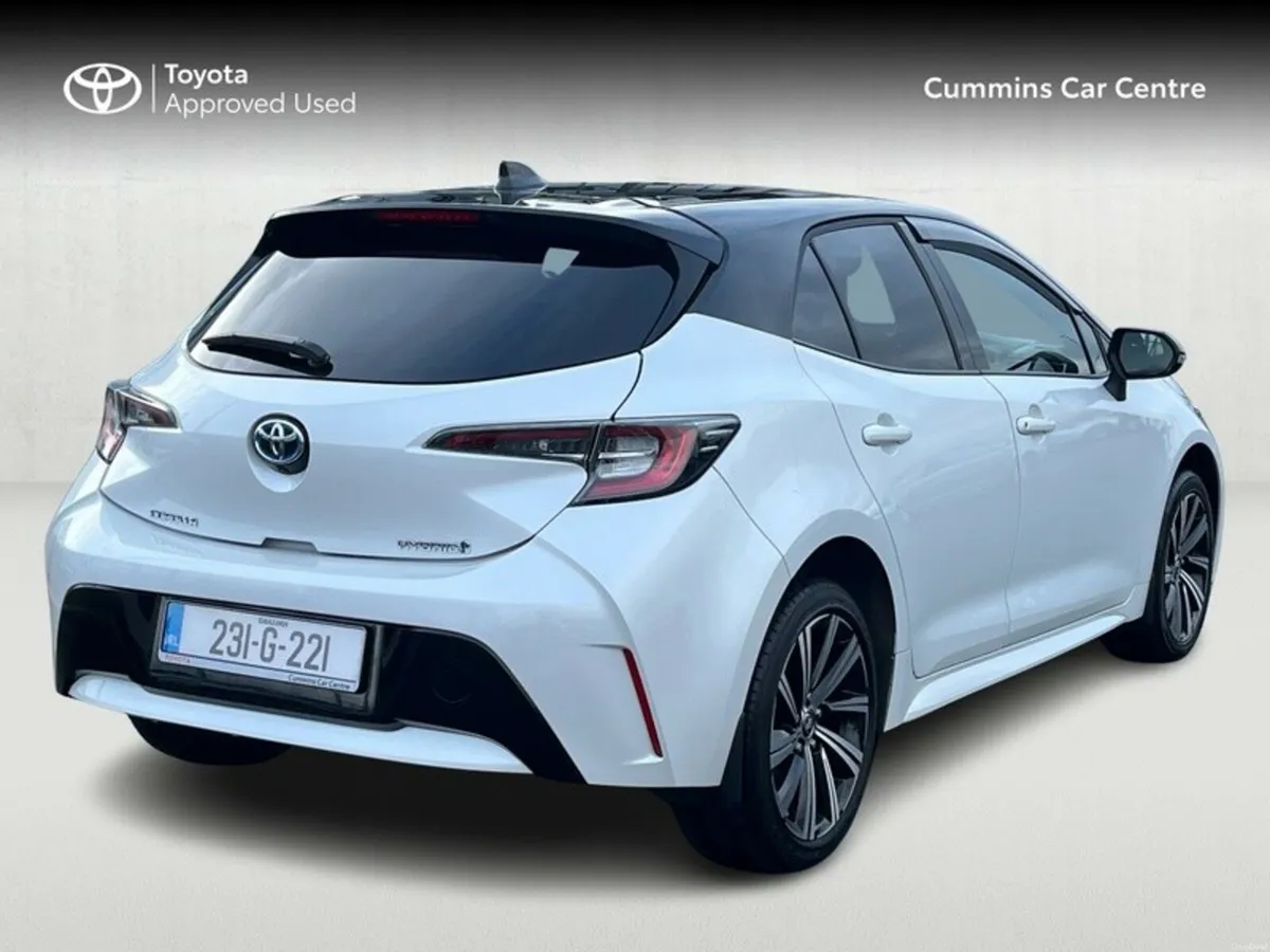 Toyota Corolla LUNA SPORT HB 4DR AUTO - Image 2