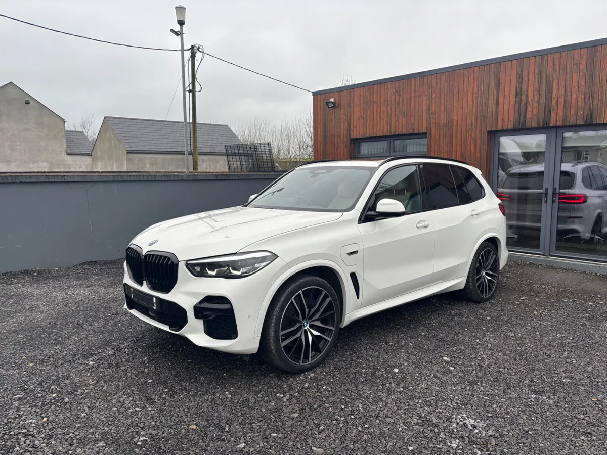 BMW X5 2022 - Image 1