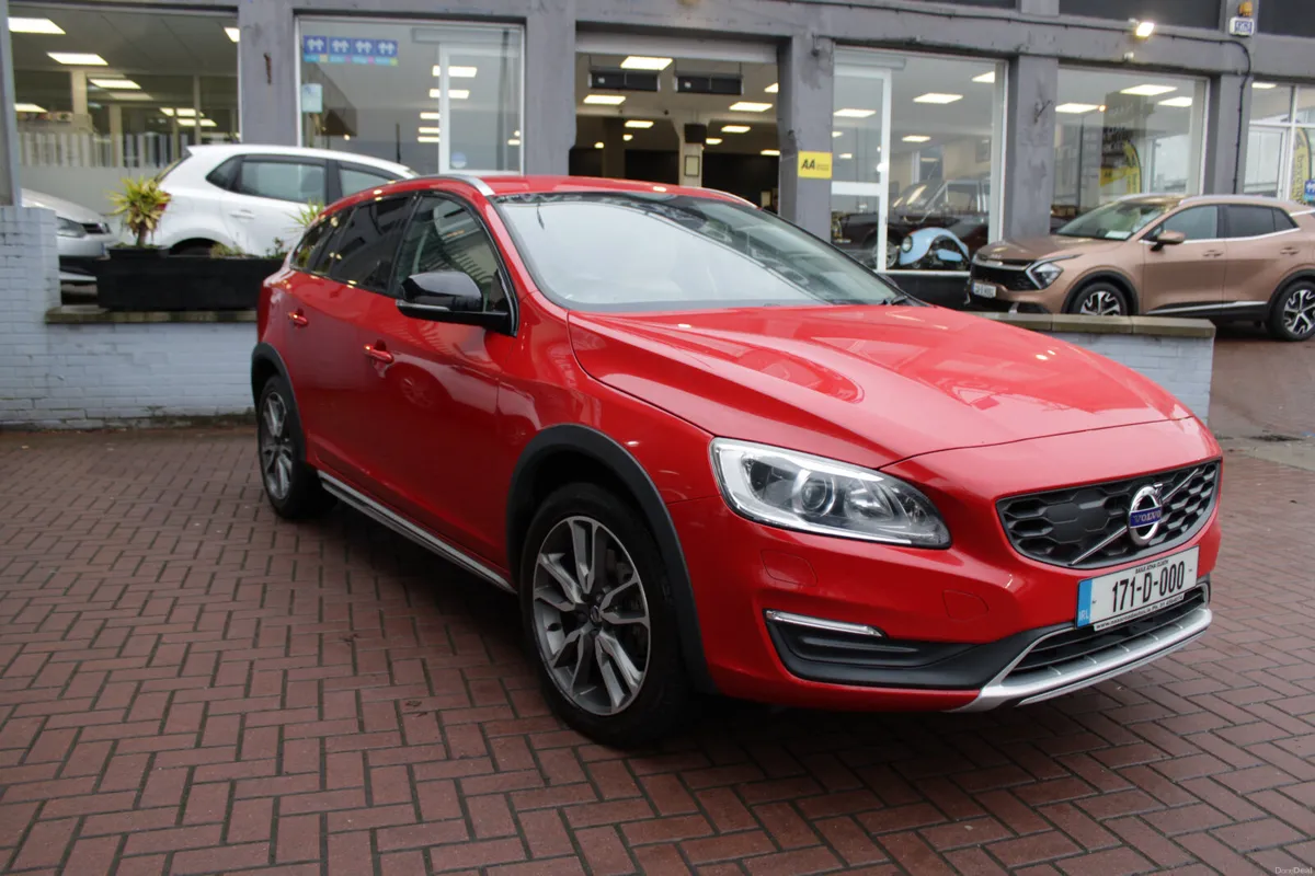 2.0D4 CROSS COUNTRY EDITION 5DR ESTATE AUTO // BUY - Image 1