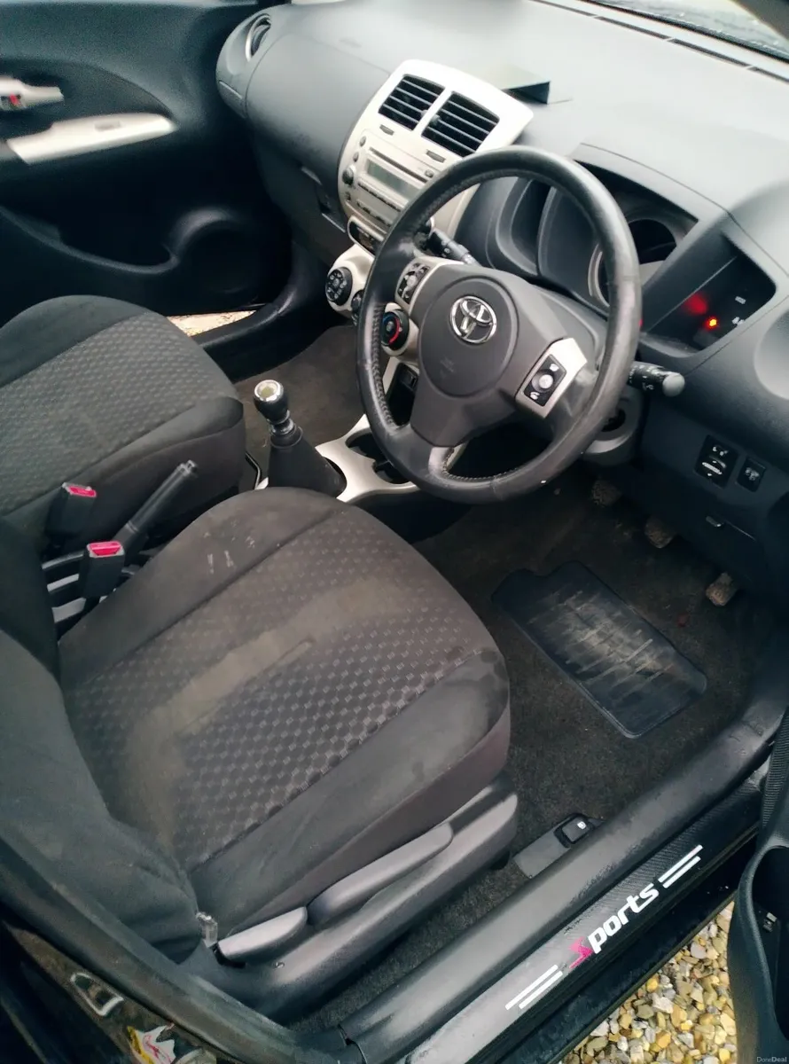 Toyota Urban Cruiser 2009 - Image 4