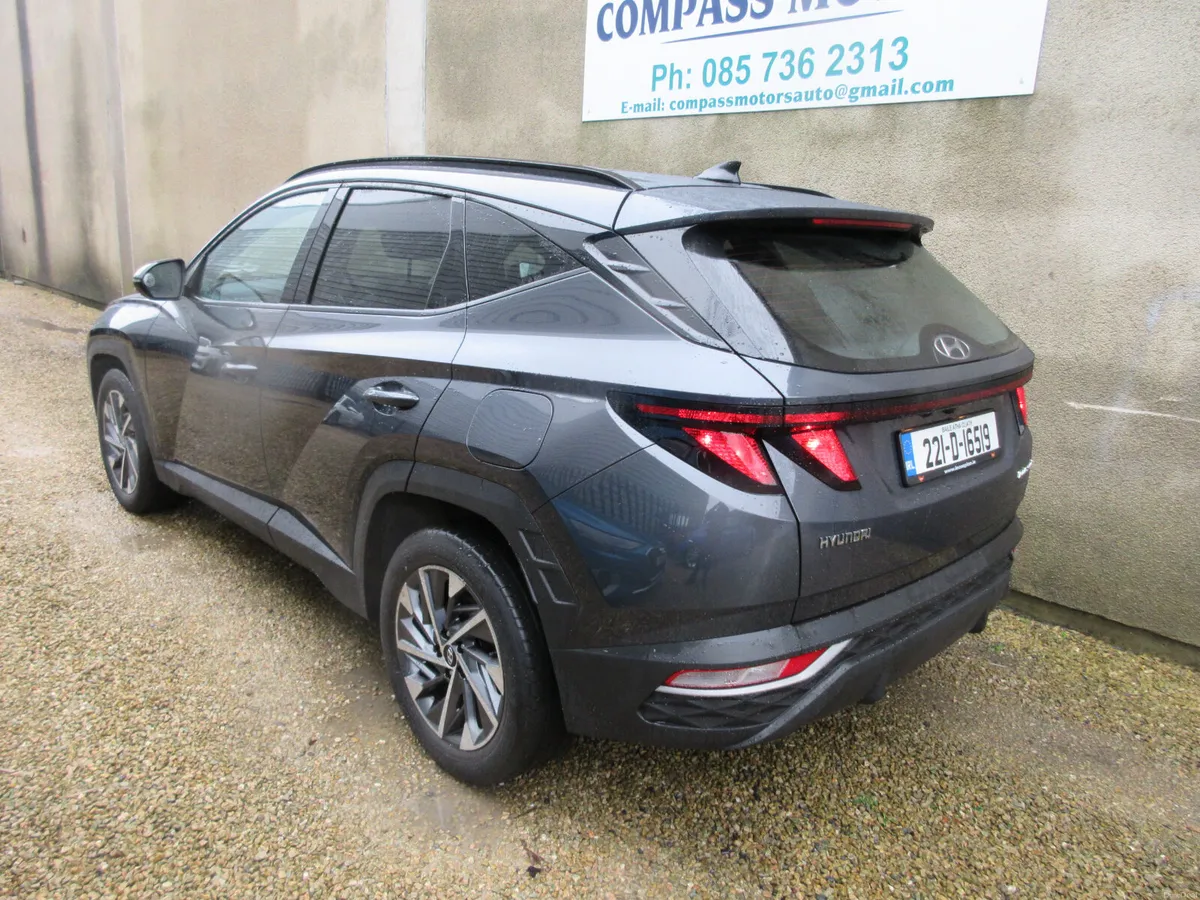 HYUNDAI TUCSON EXECUTIVE 1.6 DIESEL LEATHER SEATS - Image 4
