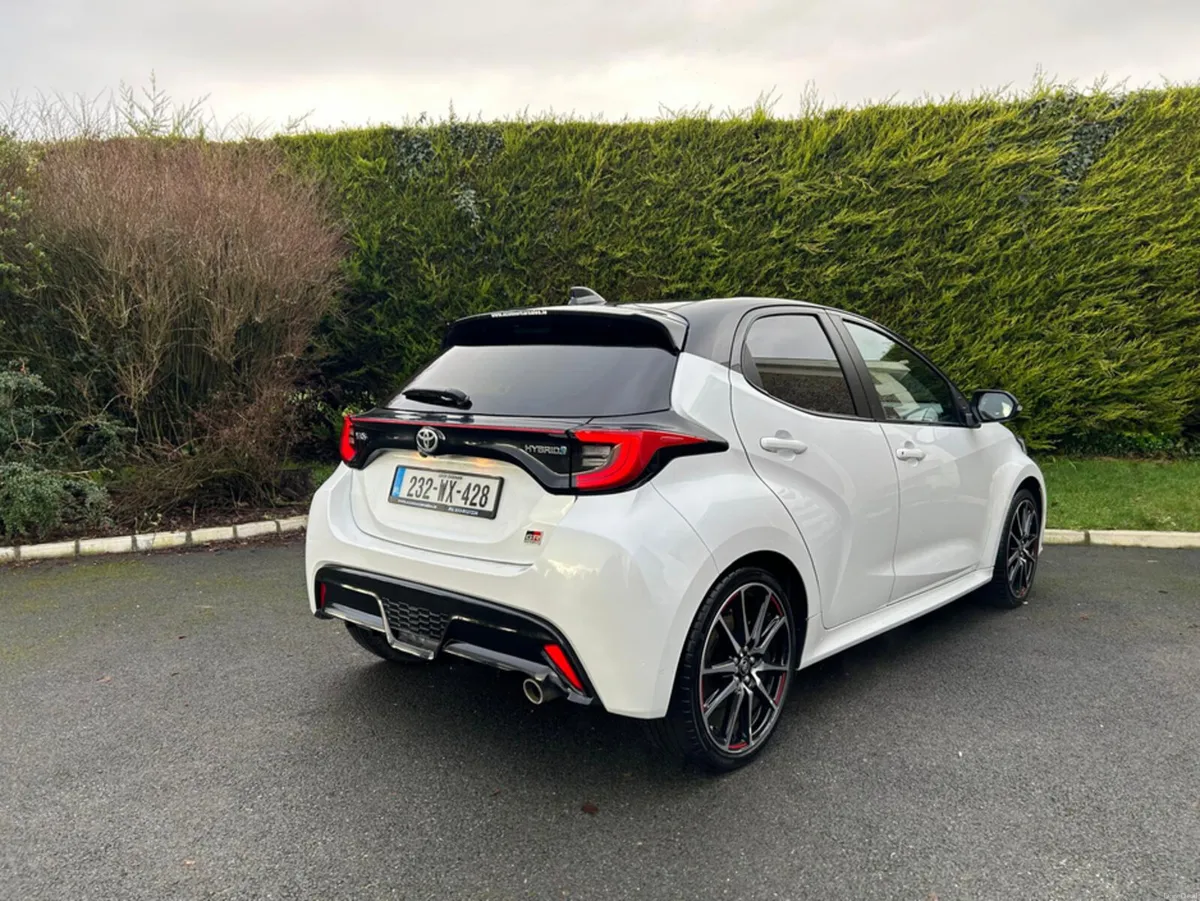 Toyota Vitz GR S SPORT 4DR AUTO - Image 2