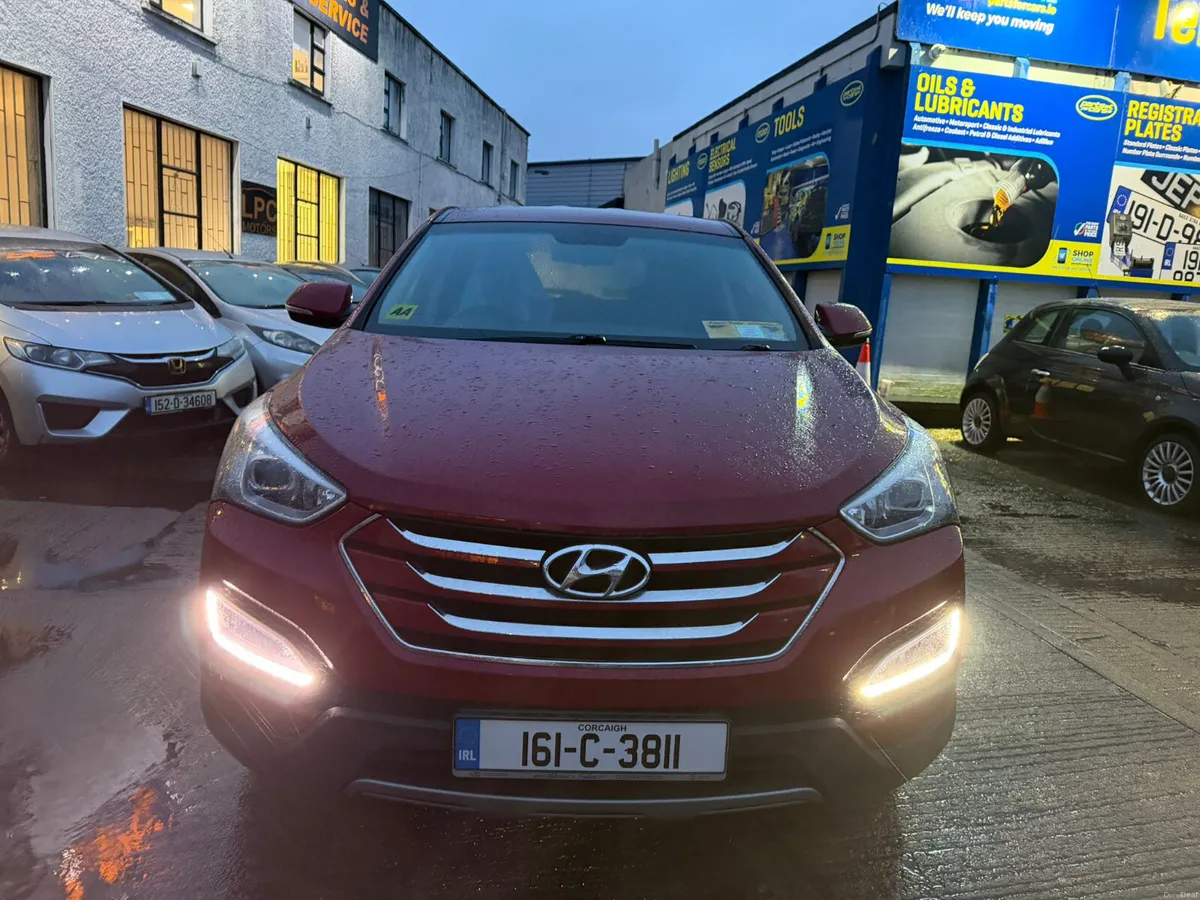 Hyundai Santa Fe 2016 Low Mileage - Image 3