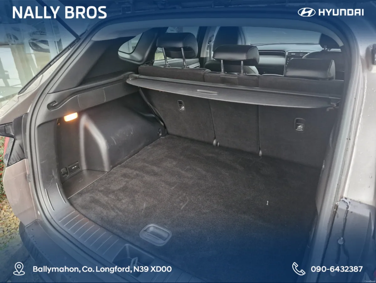 Hyundai Tucson IX35 EXECUTIVE 4WD 5DR AUTO - Image 4