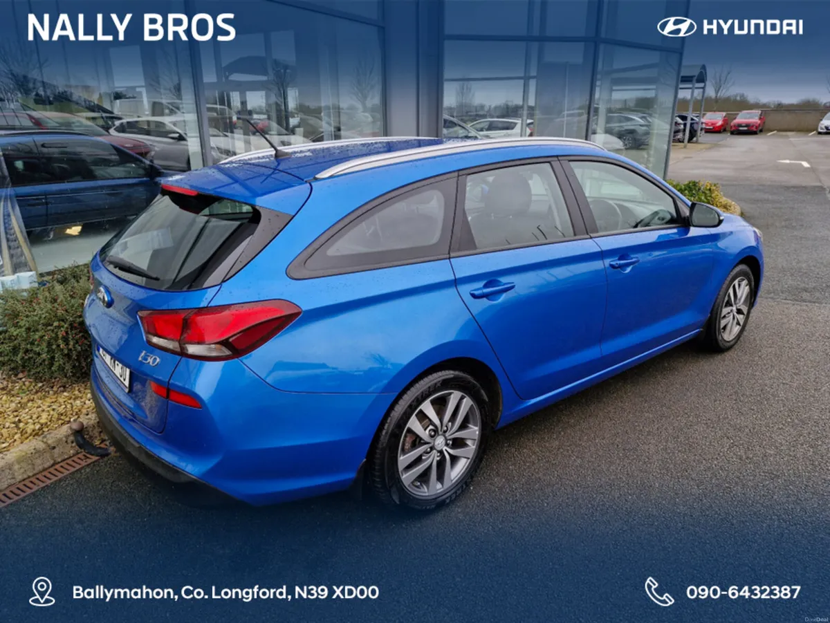 Hyundai i30 I 30 TOURER DELUXE 5DR - Image 4
