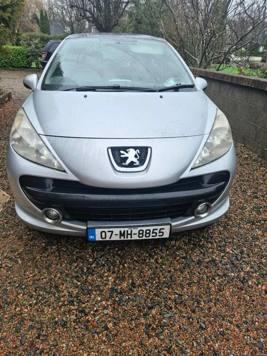 Peogeot 207 - Image 1