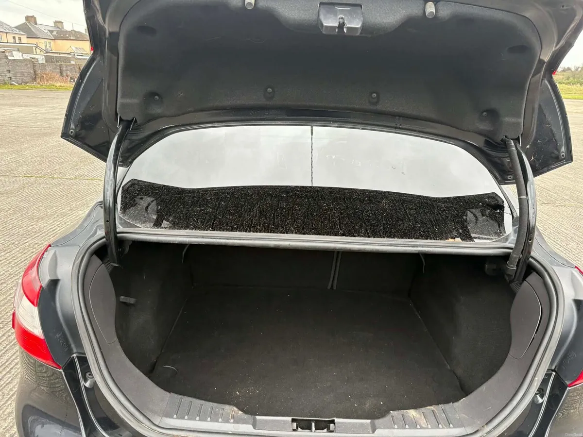 2012 Ford Focus  NEW NCT 01.27 - Image 4