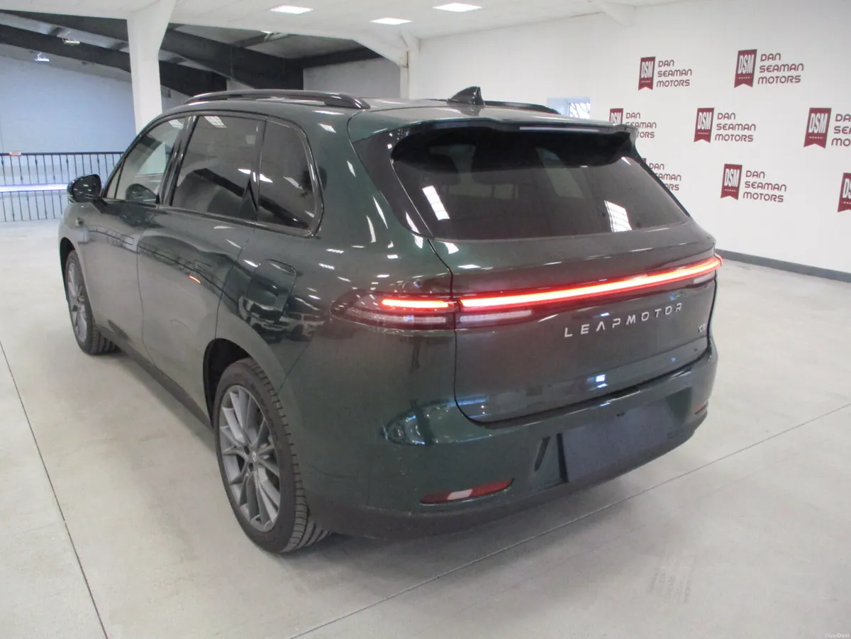 LEAPMOTOR C-10 HYBRID EV 2026 - Image 5