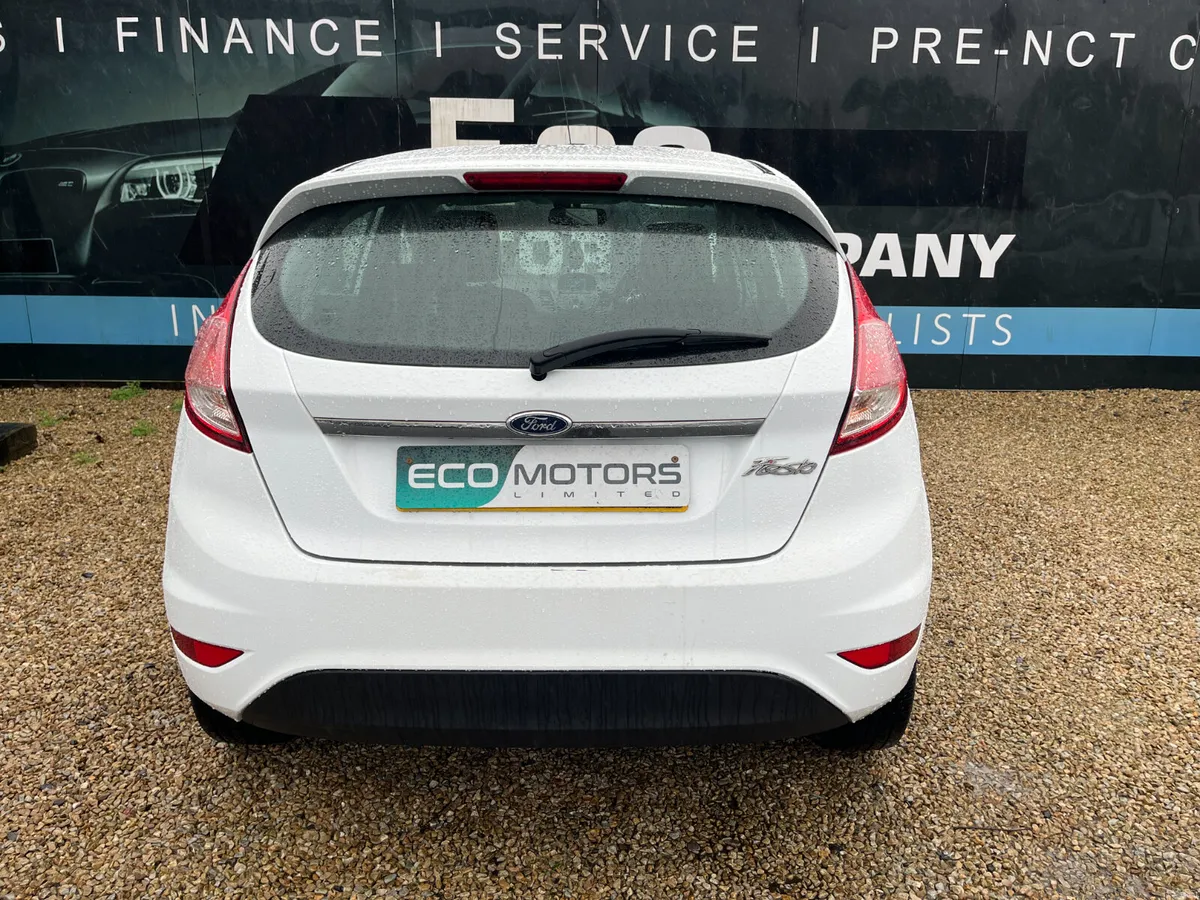 FORD FIESTA ZETEC - 1.2 - LOW INSURANCE - LOW TAX - Image 4