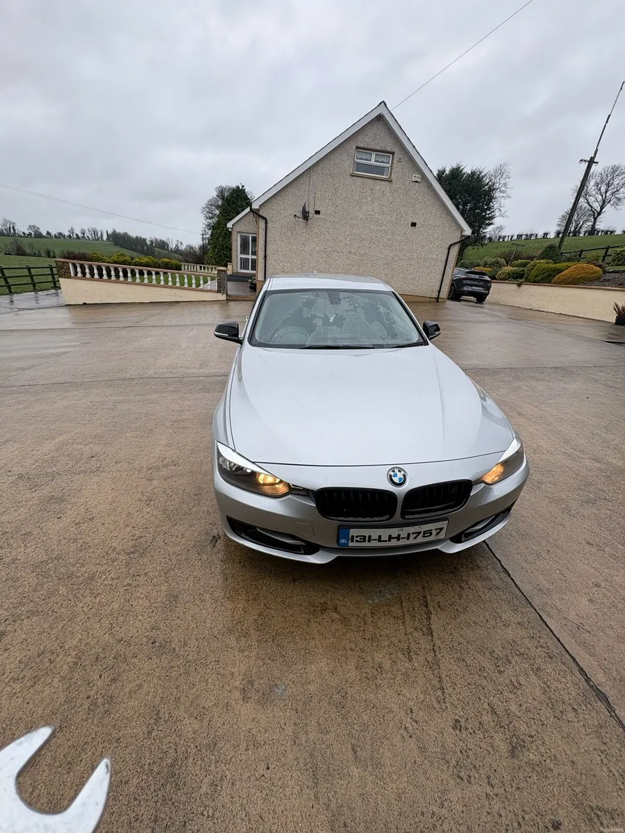 BMW 320D SE Silver - Image 1