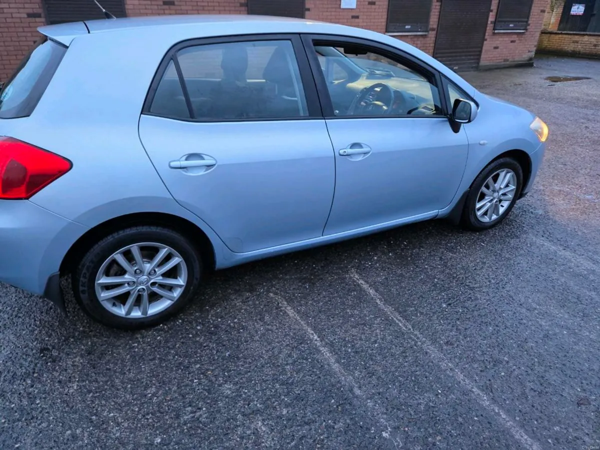 2009 toyota auris - Image 4
